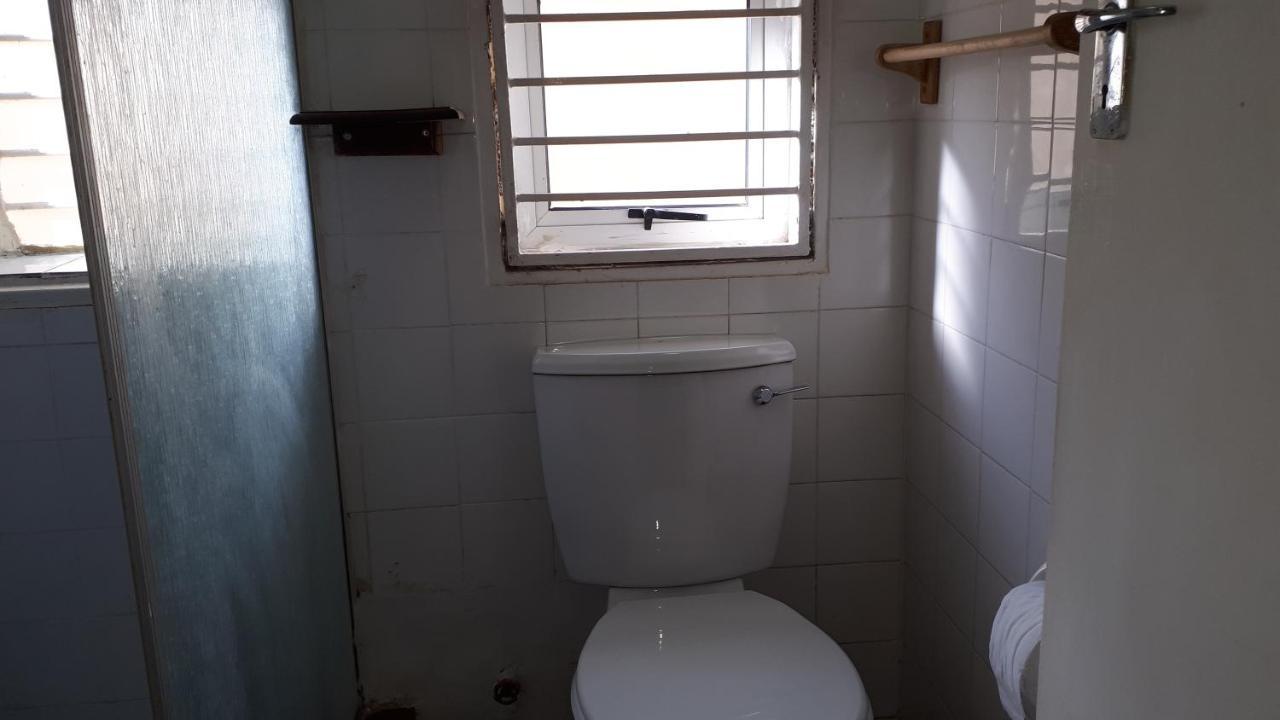 Relax In Aberdeen Johannesburg Ngoại thất bức ảnh